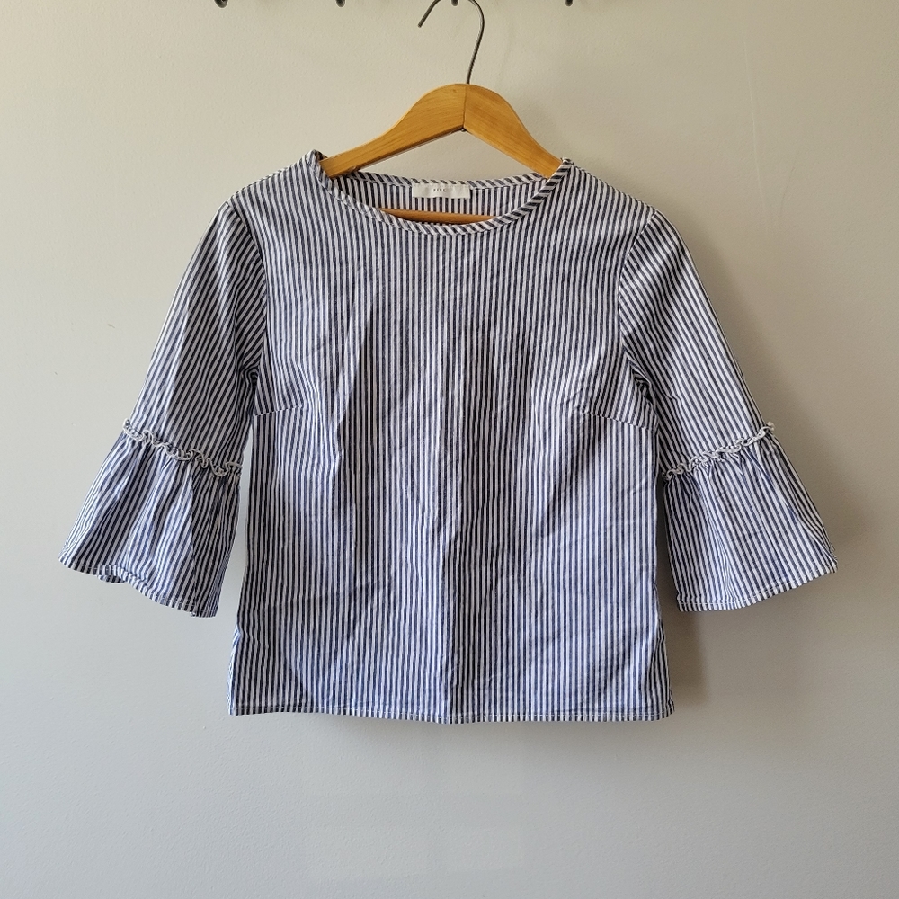 Unique Striped flare sleeve top